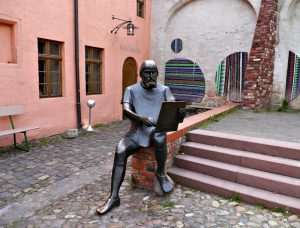 Statue von Lucas Cranach d. Älteren